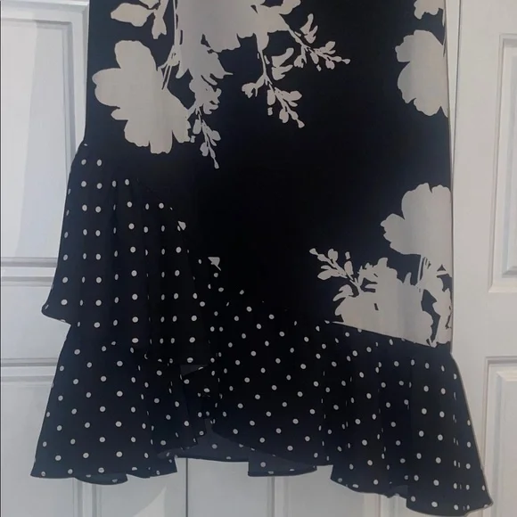 Bar III Black and White Floral Asymmetrical Dress - Picture 6 of 8